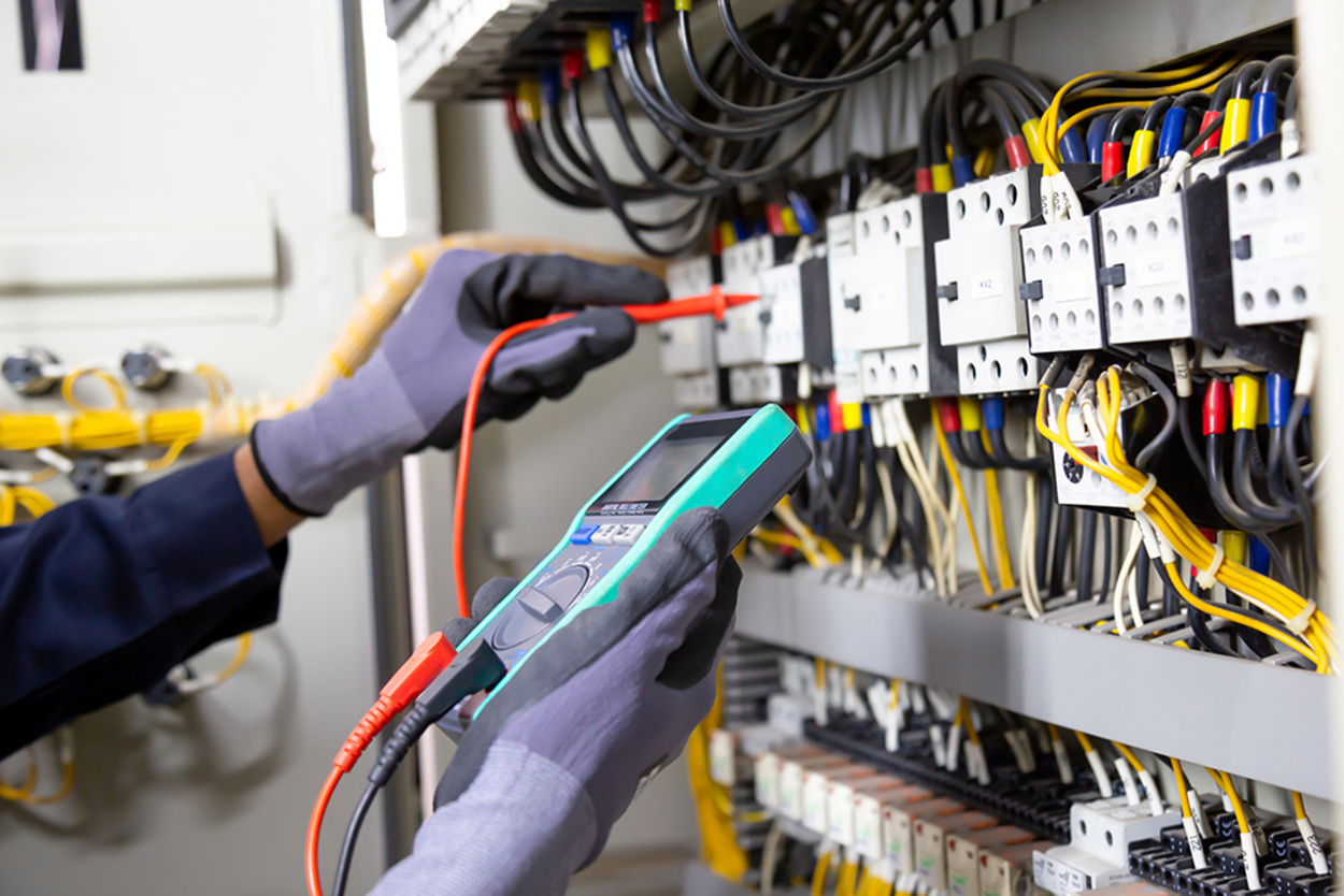 E-Prüfung bei Elektro-Schandert in Zahna-Elster