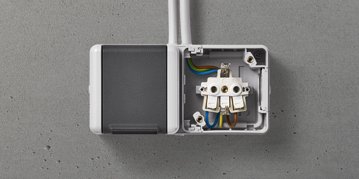 Doppelsteckdose mit Trennsteg bei Elektro-Schandert in Zahna-Elster